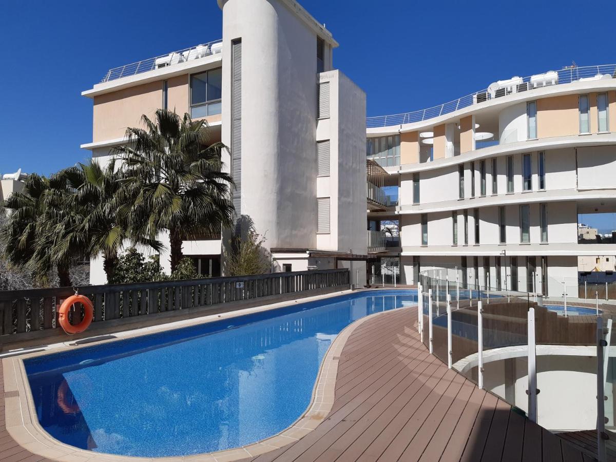 City Flats 2 Bedroom Apartment Ларнака Екстериор снимка