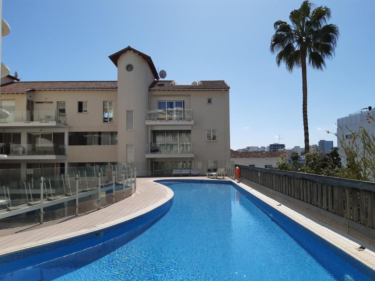 City Flats 2 Bedroom Apartment Ларнака Екстериор снимка