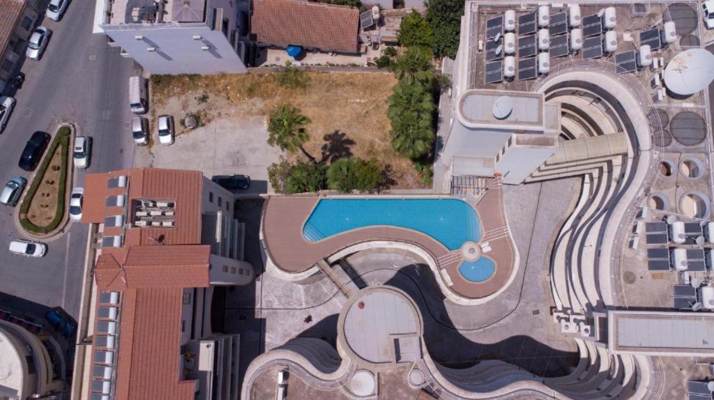 City Flats 2 Bedroom Apartment Ларнака Екстериор снимка